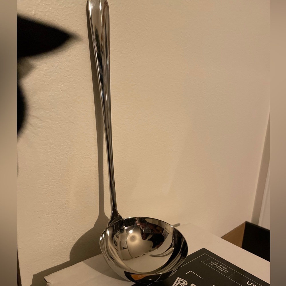 Oneida stainless soup ladle unused OpenStock holiday gatherings- last one!